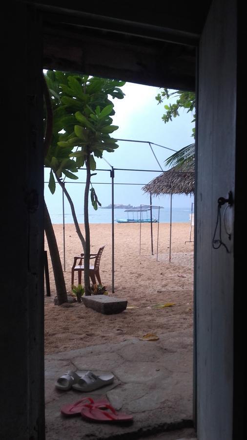 Sea Song Bed & Breakfast Unawatuna Ngoại thất bức ảnh